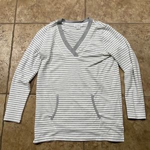 🎄Liz Claiborne Weekend Cozy Pullover🎄